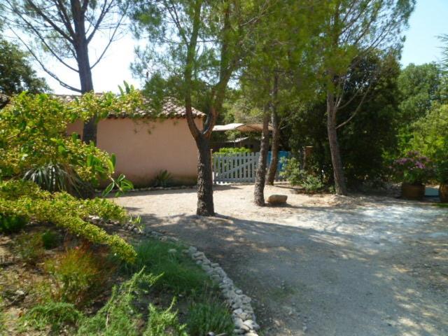 Les Tournillayres Otel Bédoin Oda fotoğraf